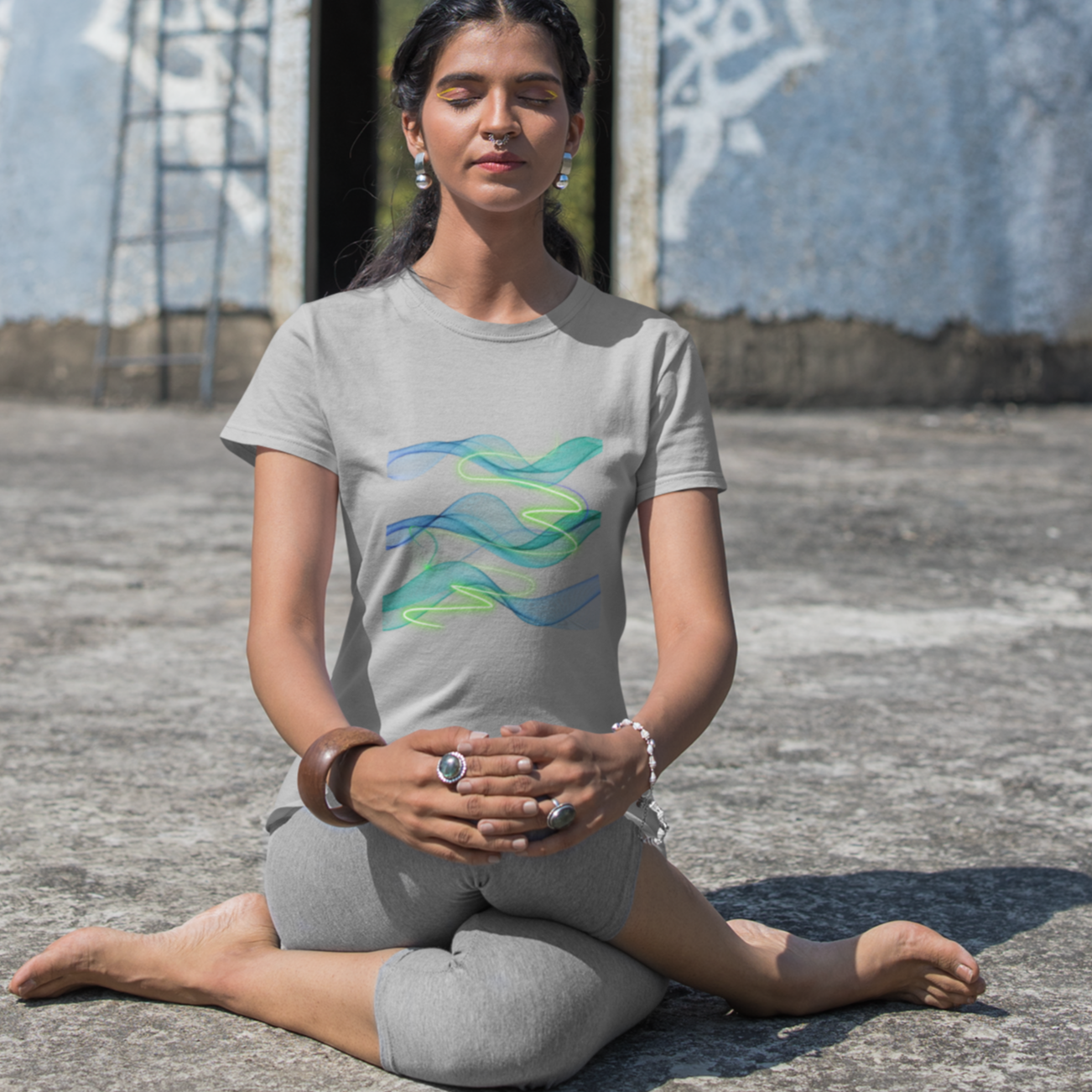 Waves Light Grey T-shirt for Women