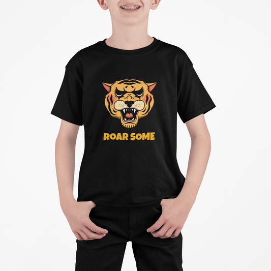 Black t-shirt for boys with tiger face design